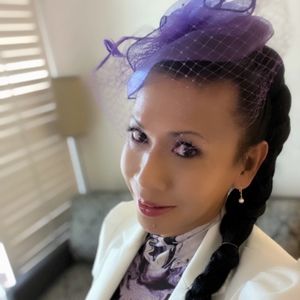 Meet your Posher, Estelle